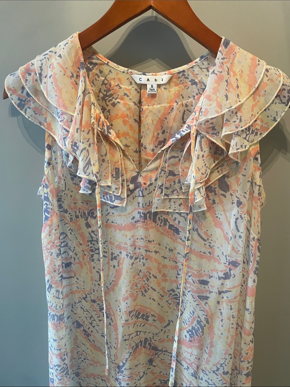 CAbi Sheer Pastel Ruffle Tie-Neck Sleeveless Blouse Size Small - Picture 5 of 9